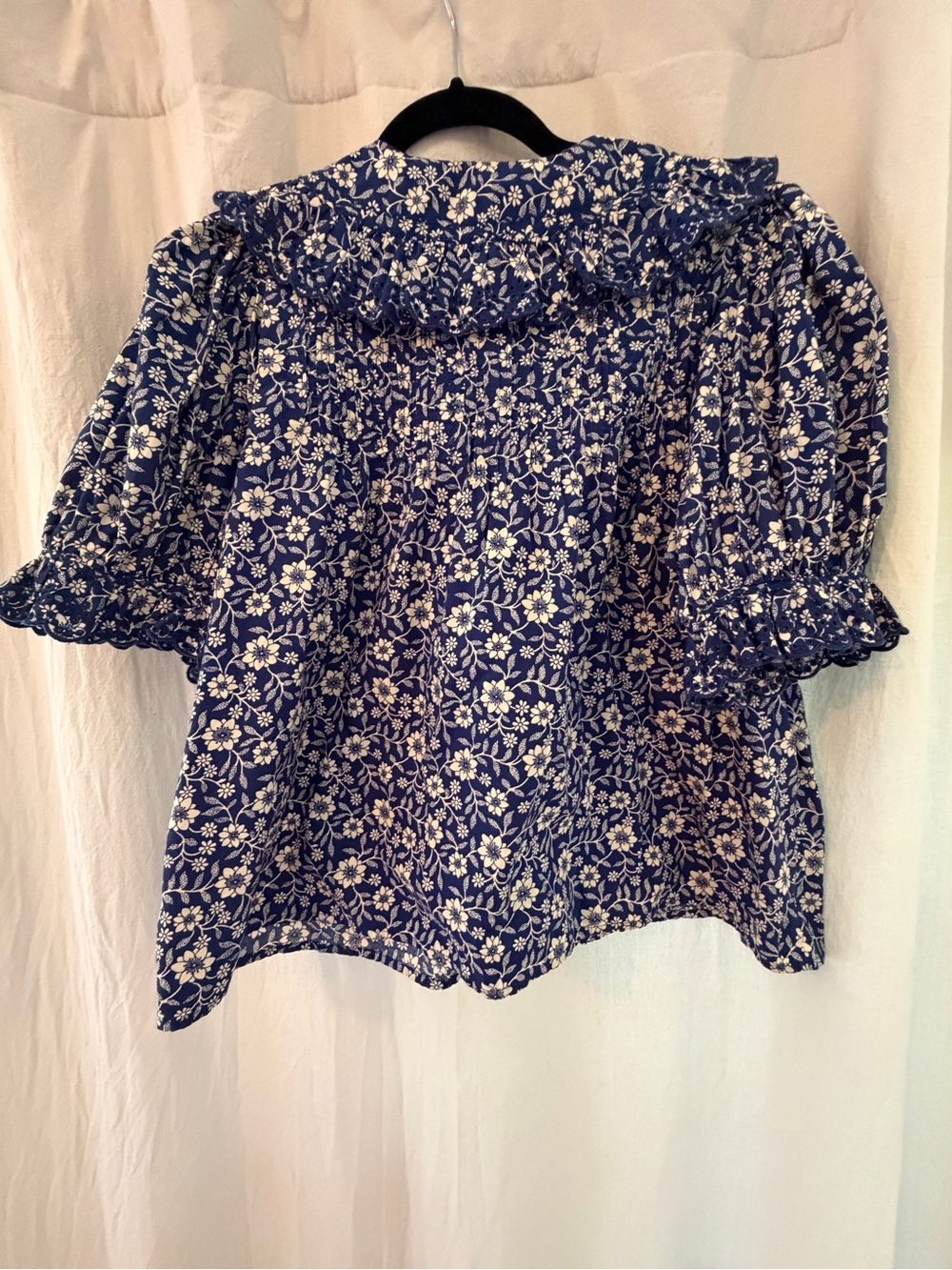Doen “Quincy” Blue Floral Puff-Sleeve Blouse w/Eyelet Collar. Rare! 🎀 - Picture 4 of 6
